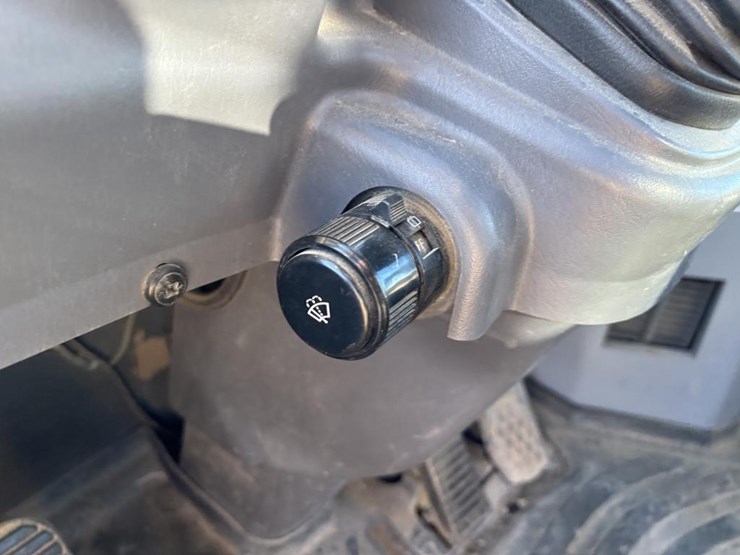 2007-komatsu-wa200-5-image-32