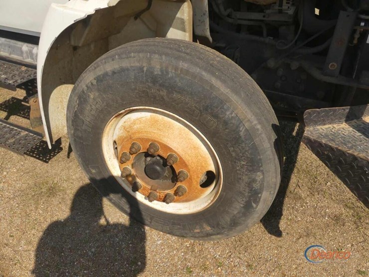 2011-international-durastar-4300-image-9