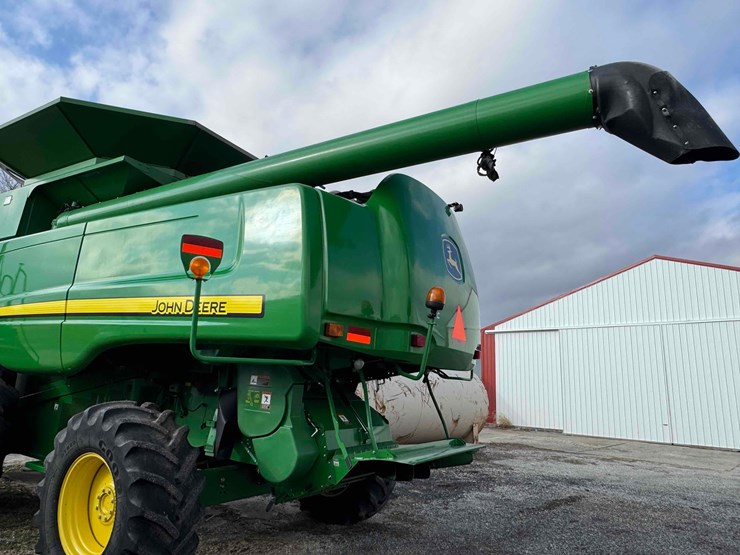 2013-john-deere-s550-image-6