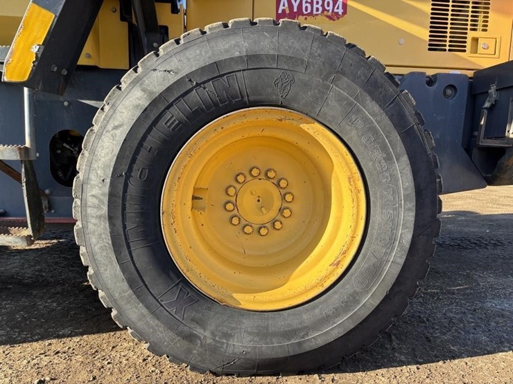 2007-komatsu-wa200-5-image-18