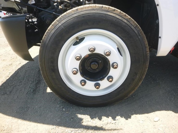 2023-chevrolet-silverado-5500hd-image-22