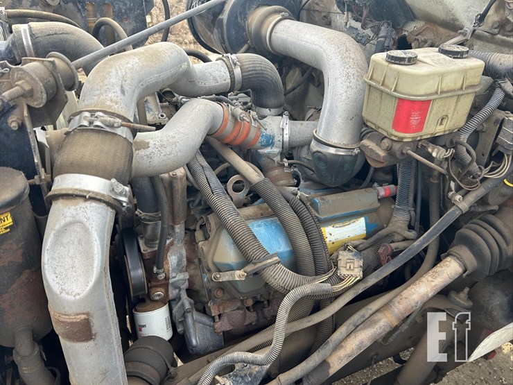 2002-international-4700-image-40