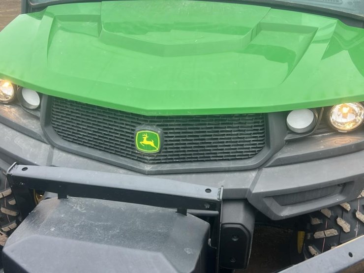 2020-john-deere-2020-image-50