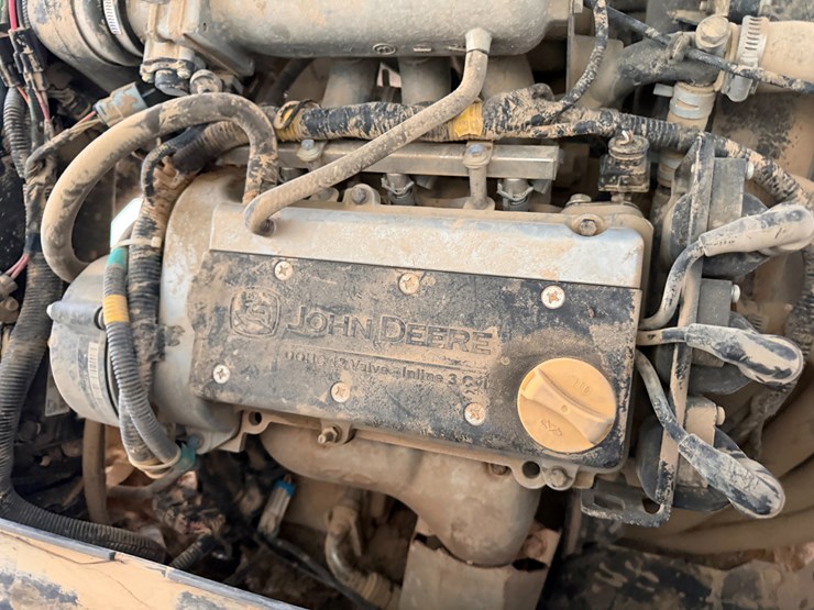 john-deere-gator-image-33