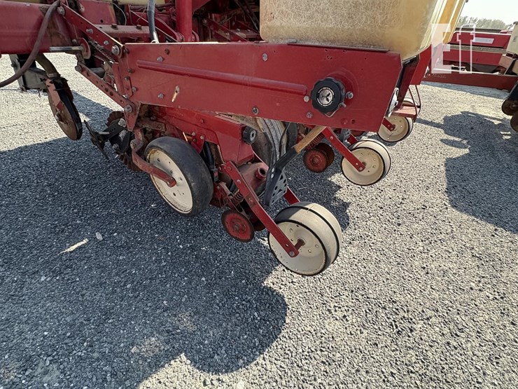 international-800-image-13