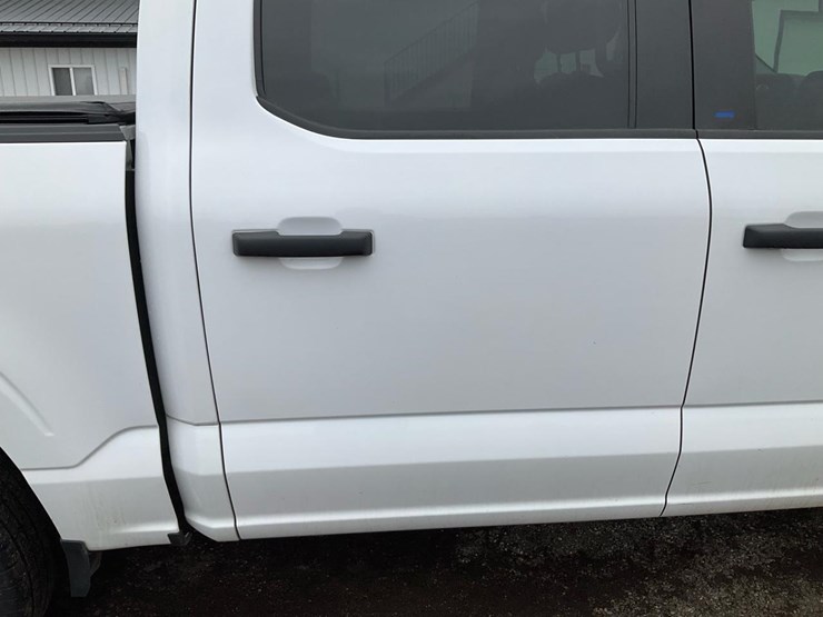 2021-ford-f150-xl-image-38