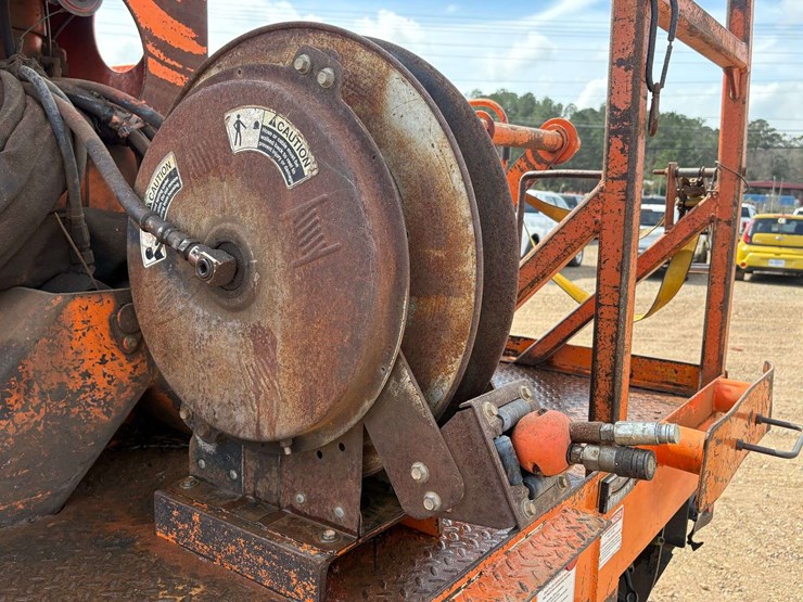 2004-international-durastar-4300-image-45