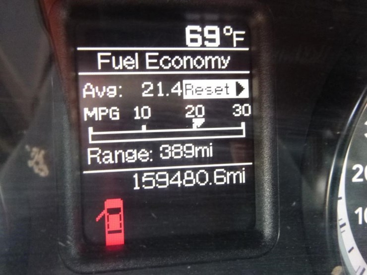 2014-dodge-1500-image-31