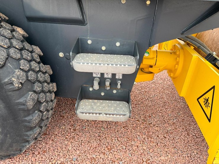 bomag-bw145dh-5-image-11