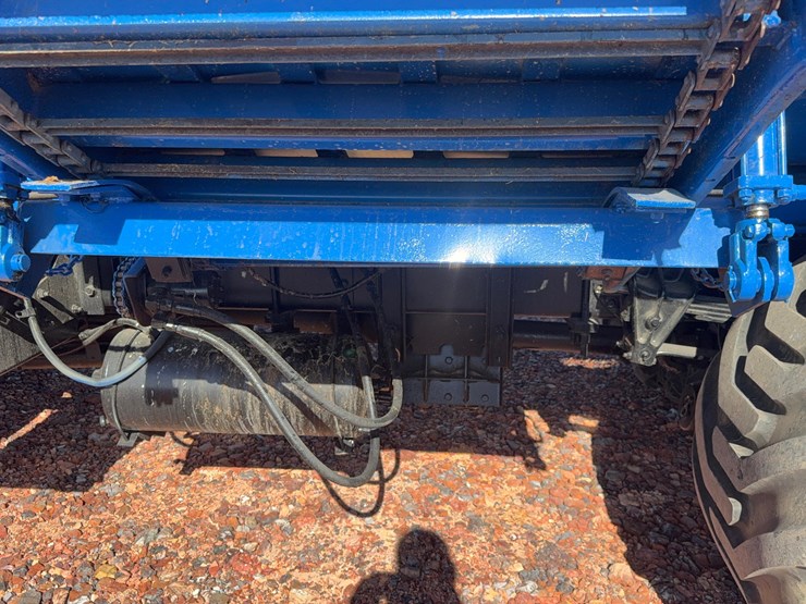 1995-international-8100-image-16