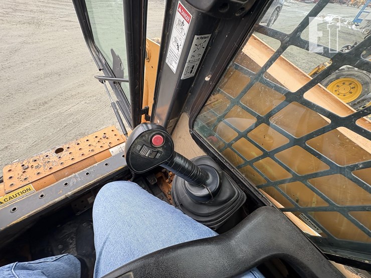 2010-case-445ct-3-image-19