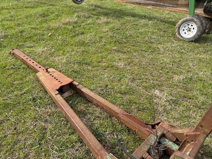 john-deere-8-image-23