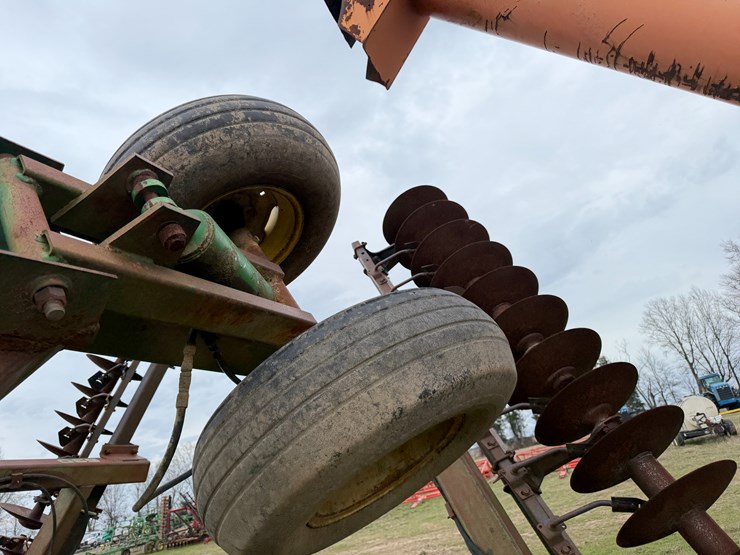 john-deere-36-image-13