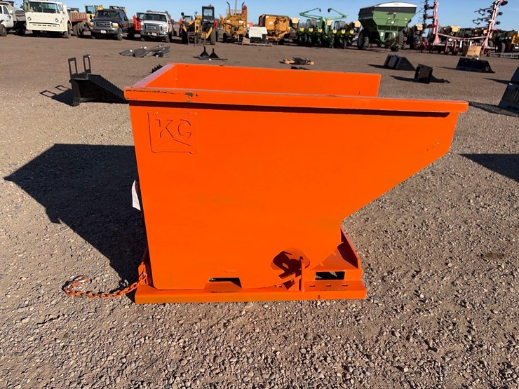 self-dumping-hopper-with-fork-pockets-image-3