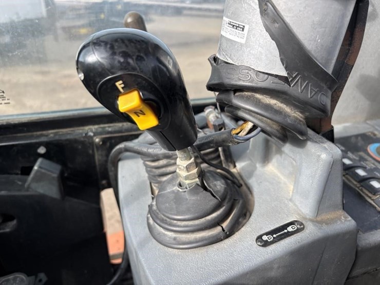 caterpillar-it14g-image-39