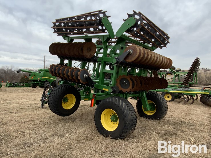 2023-john-deere-2680h-image-7