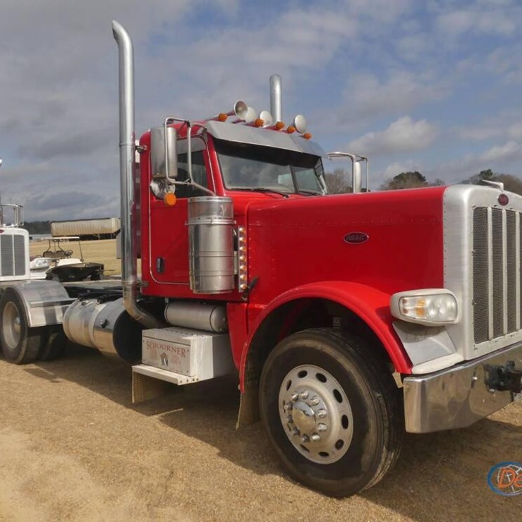 2018 PETERBILT 389