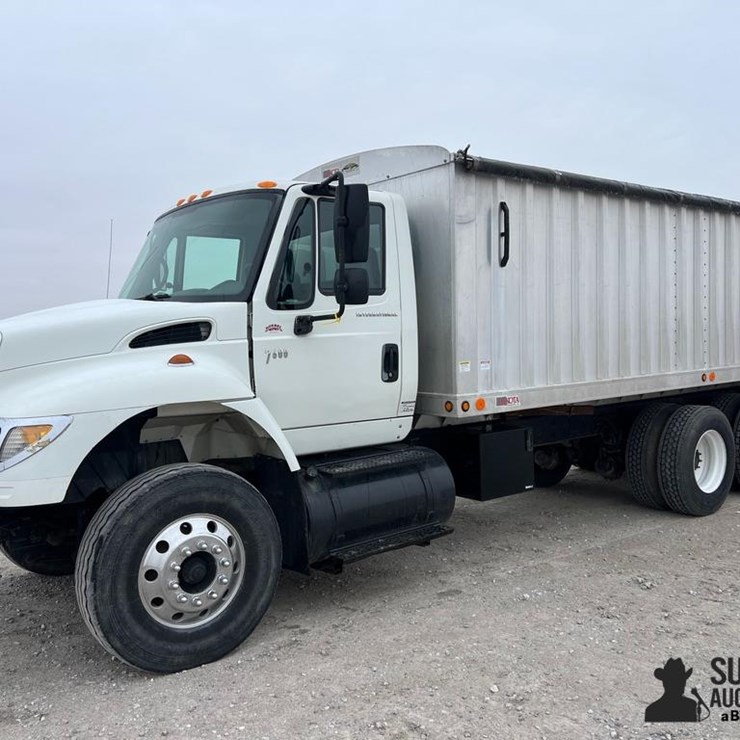 2006 INTERNATIONAL 7600