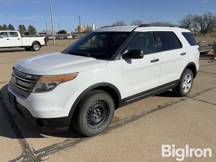 2013-ford-explorer-image-1