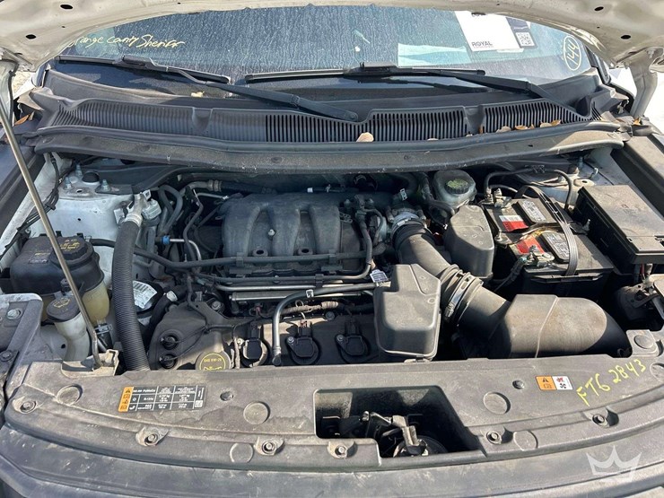 2016-ford-explorer-image-7