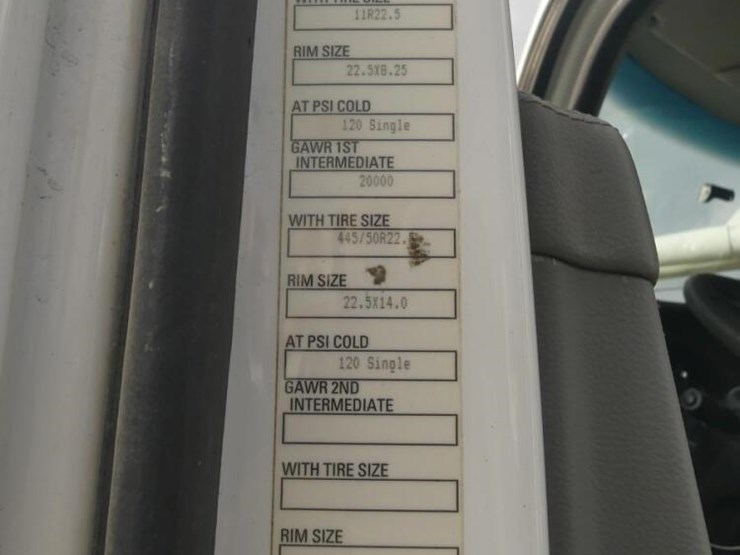 2018-kenworth-t880-image-18