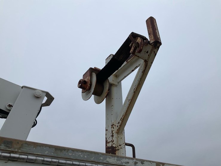 2014-international-7300-image-54