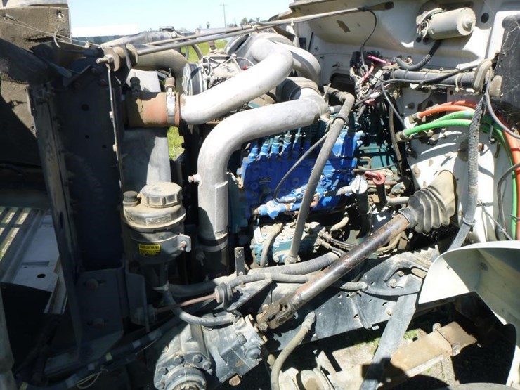 1995-international-4700-image-26