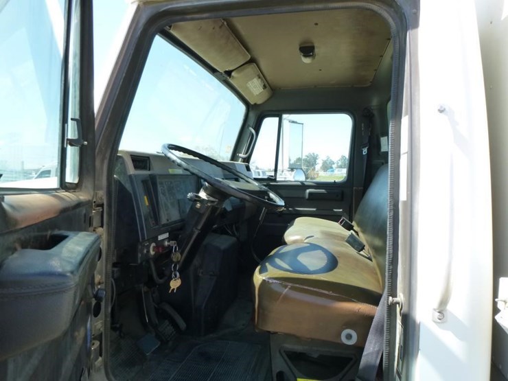 1995-international-4900-image-6