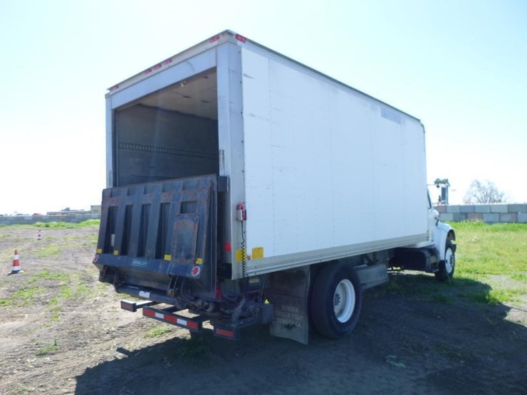 1995-international-4700-image-3