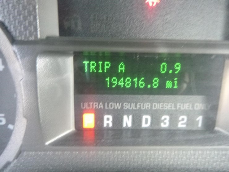 2010-ford-f550-image-16