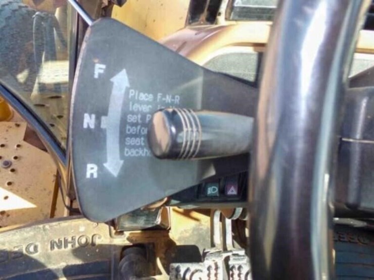 john-deere-310d-image-24