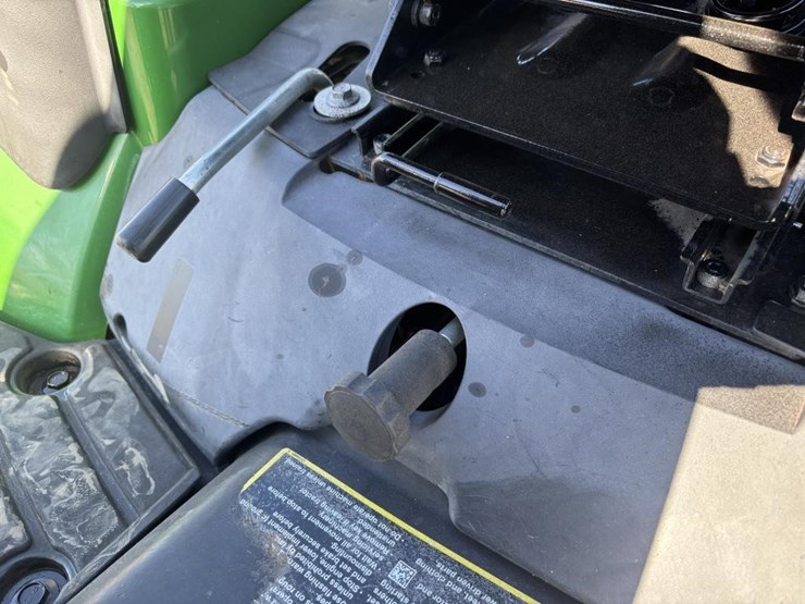 2021-john-deere-1025r-image-34