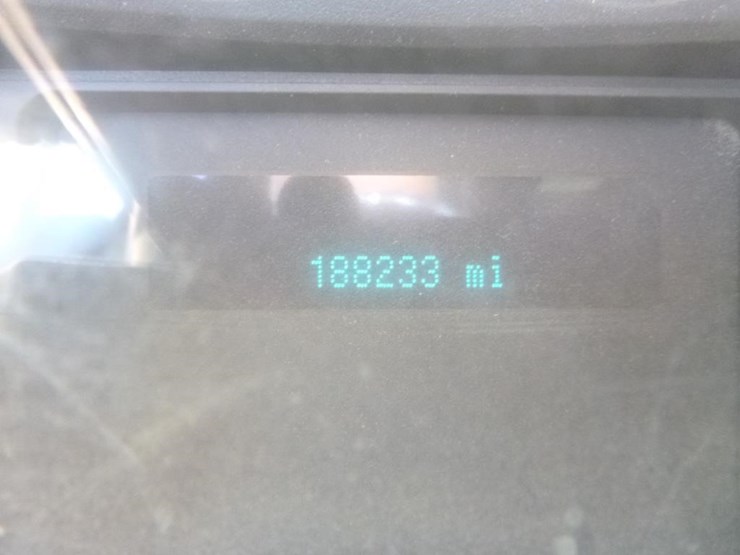 2015-ford-f650-image-17