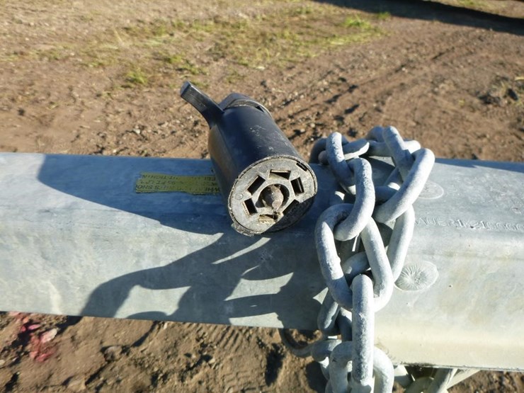 2001-unknown-trailer-image-31