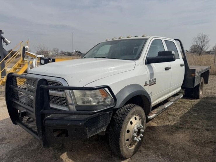 2013-dodge-5500-hd,-cummins-turbo-diesel-image-1