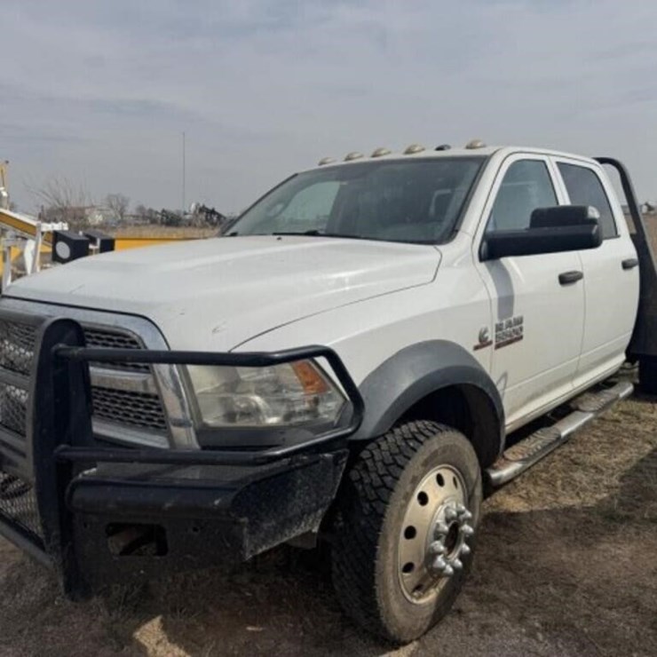 2013 DODGE 5500 HD, CUMMINS TURBO DIESEL