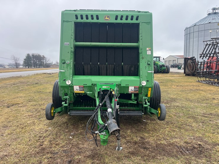 john-deere-560m-image-2