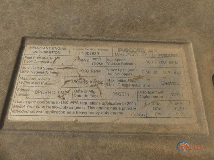 2012-peterbilt-389-image-10