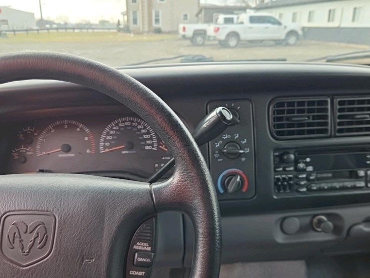 1997-dodge-dakota-sport-image-10