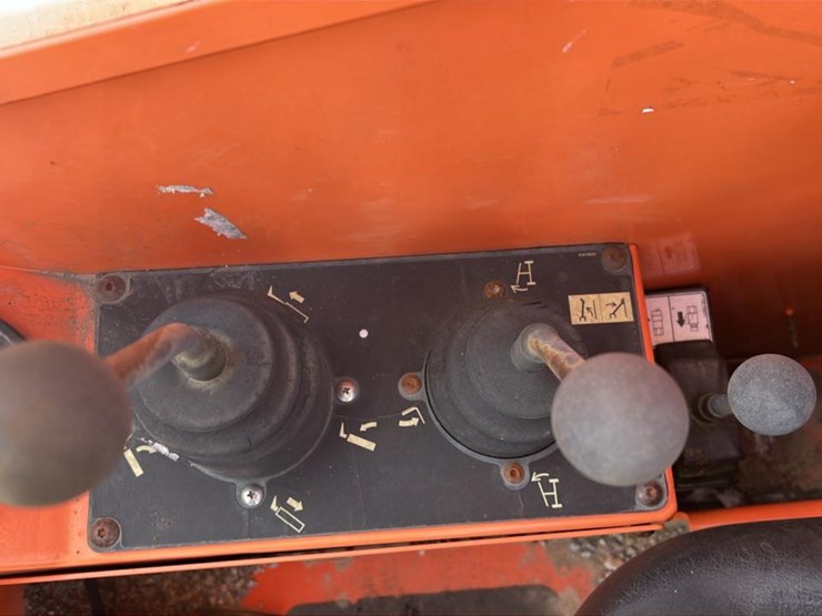 #1200-•-2011-jlg-6042-telehandler-image-19