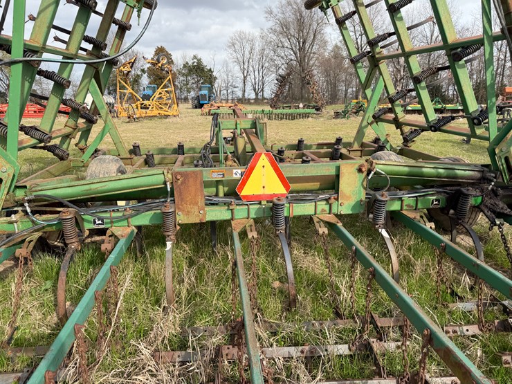 john-deere-40-image-22