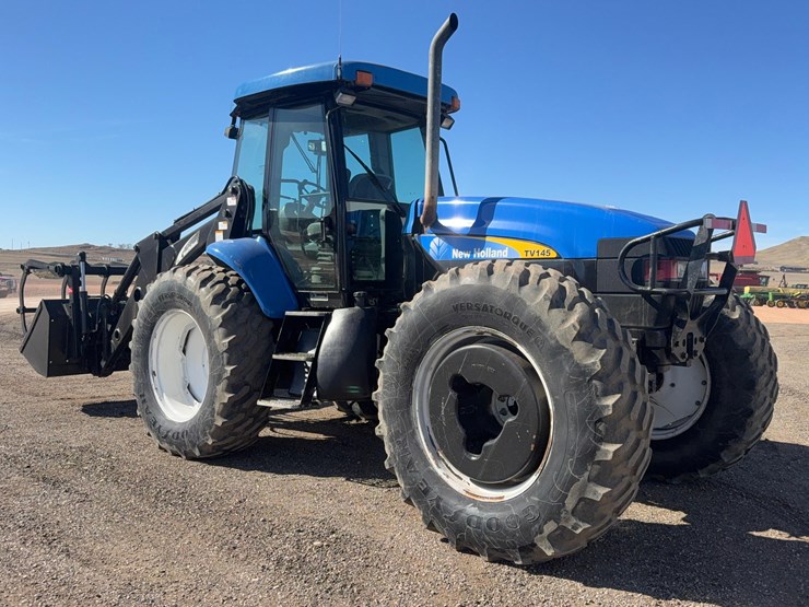 2007-new-holland-tv145-image-5