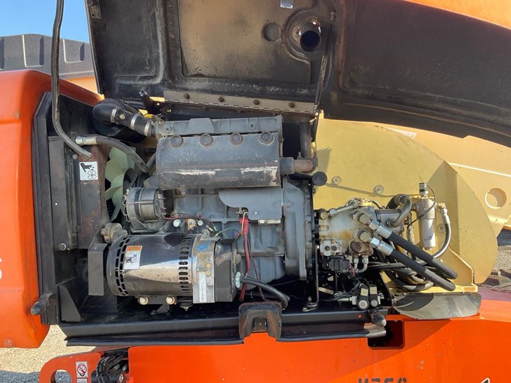 2004-jlg-600s-image-48