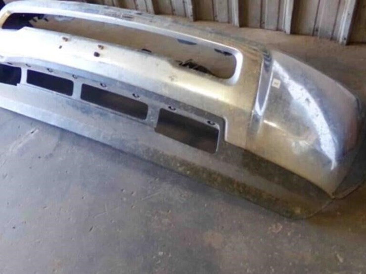 2013/14-dodge-5500-front-chrome-bumper-image-1
