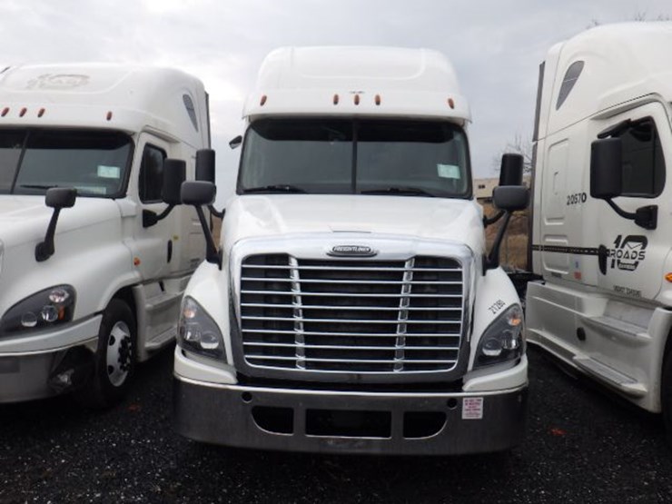 2017-freightliner-cascadia-125-evolution-image-2