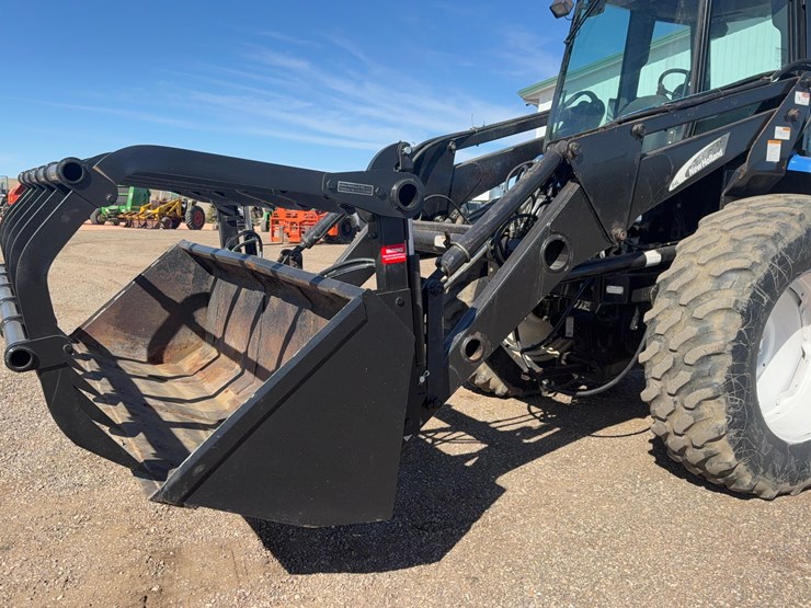 2007-new-holland-tv145-image-7