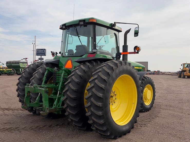 john-deere-8110-image-4