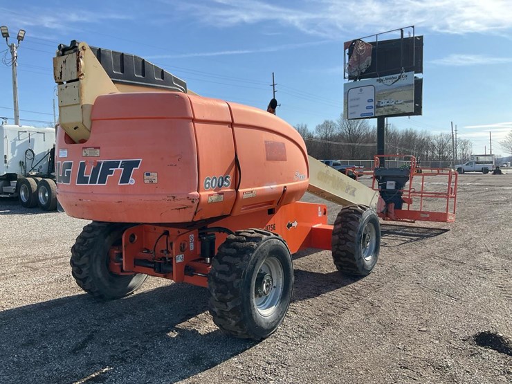 2004-jlg-600s-image-5