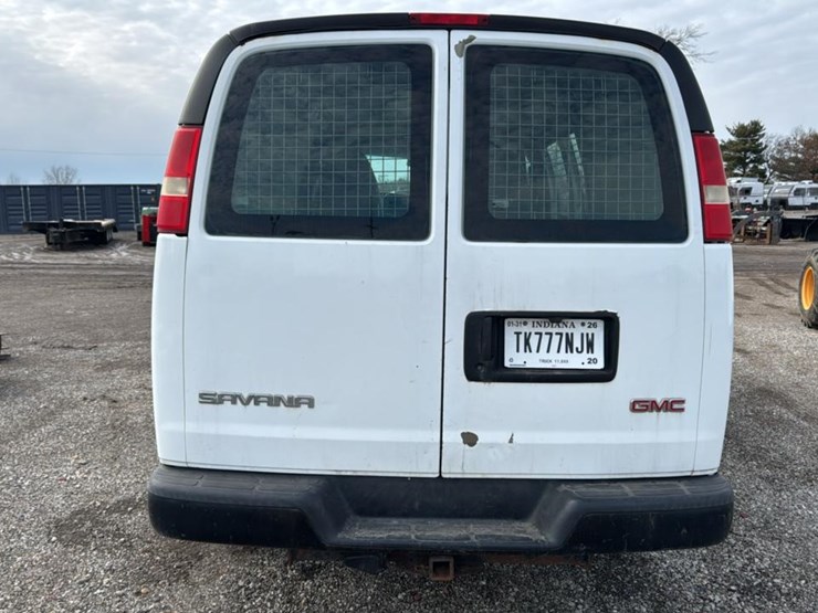 2008-gmc-3500-image-4