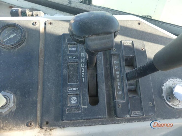 2009-kalmar-4x2-yard-jockey,-s/n-323464-(inoperable---no-title---bill-of-sale-only):-s/a,-bad-engine-image-12